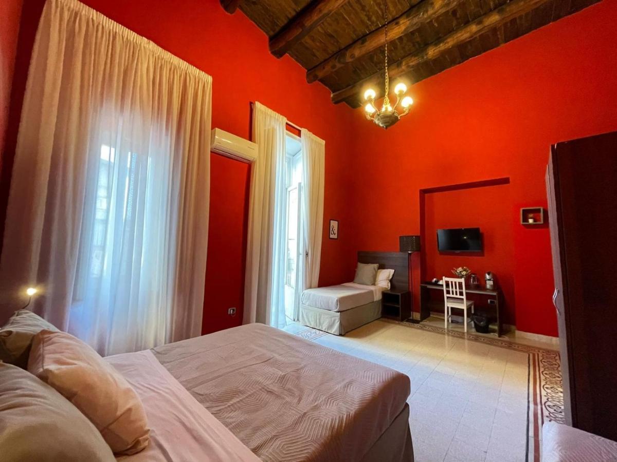 Holiday Naples Art Rooms Luaran gambar